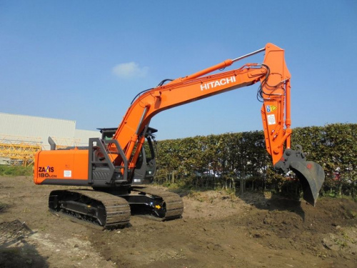 Аренда гусеничного экскаватора Hitachi ZX 180LCN